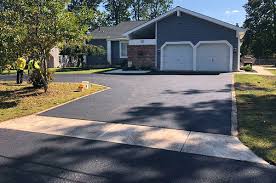 Best Asphalt Driveway Installation  in Bellaire, OH